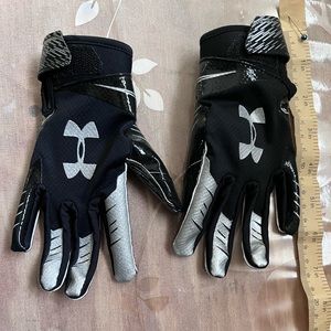 Under Armour Football gloves